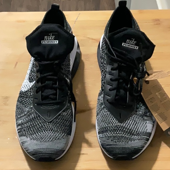 New Without box Air Max Flyknit Racer Sneakers, size 9 black/white main image 6